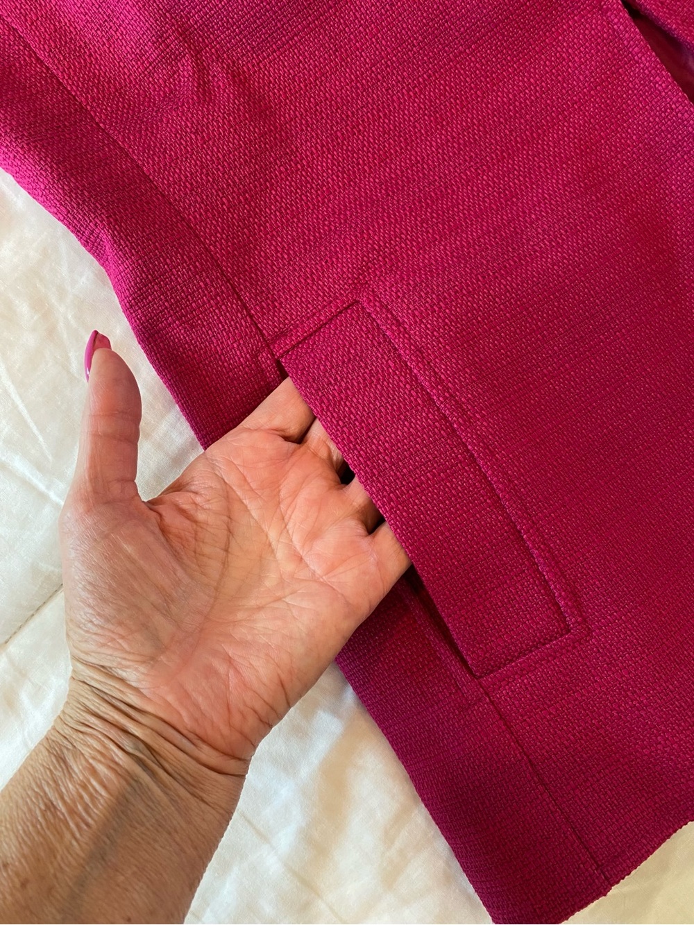 Liz Claiborne Sleeveless Blazer Vest in Berry - Picture 4 of 7